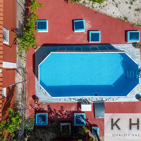 ליקסורי Mondo Cosseri Villa Rossa-Dorothea And Mondo Cosseri Villa Rossa-Penelope, With Own Shared Pool מראה חיצוני תמונה