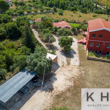 ליקסורי Mondo Cosseri Villa Rossa-Dorothea And Mondo Cosseri Villa Rossa-Penelope, With Own Shared Pool מראה חיצוני תמונה